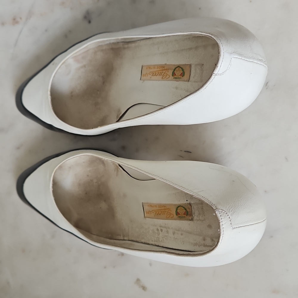 GUCCI: 70s vintage black and white leather heels - Picture 10 of 10